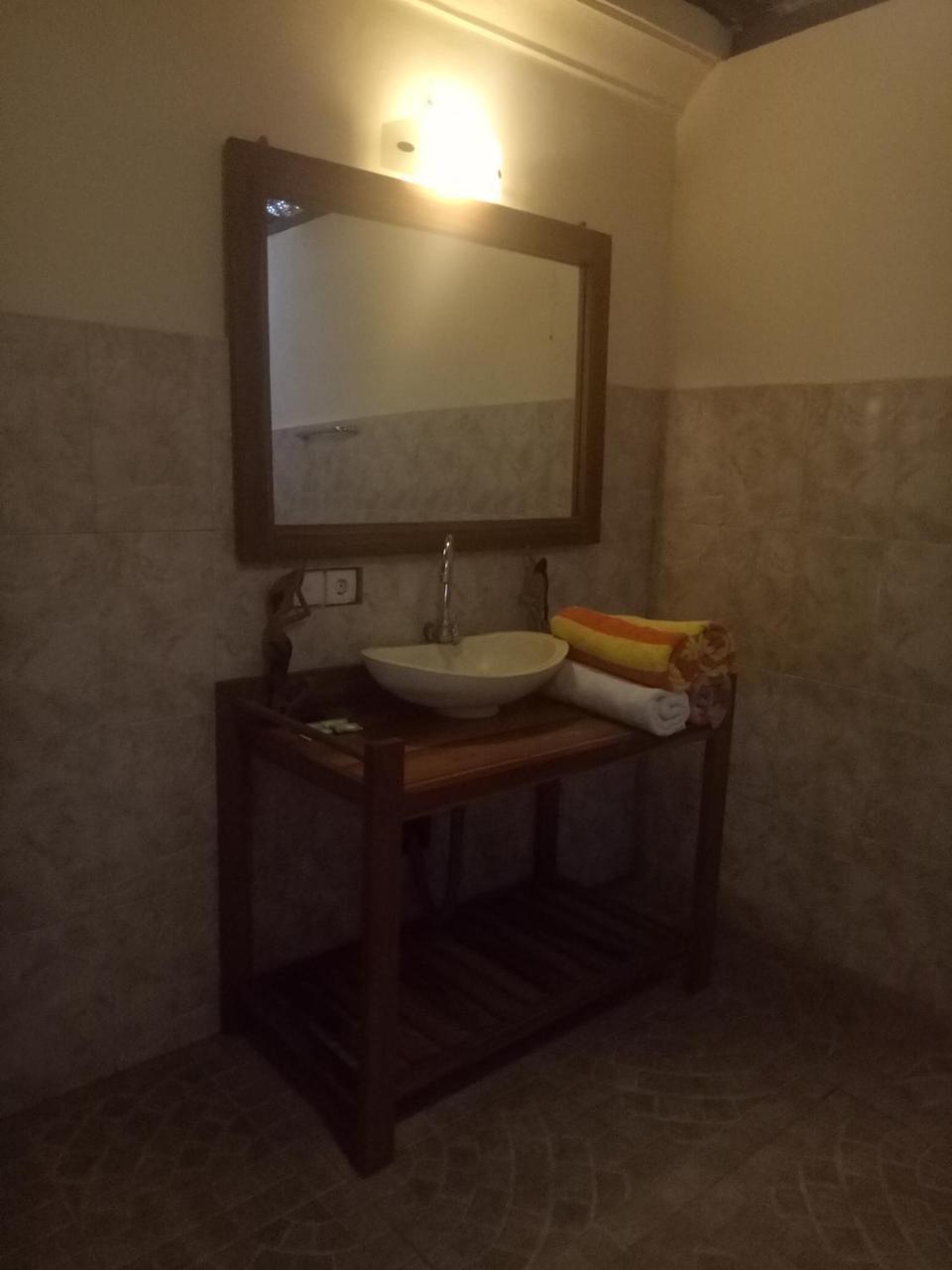 Wisma tamu Touring 3*